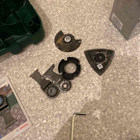 671050-4 Bosch PMF 220CE multi-tool with accessories