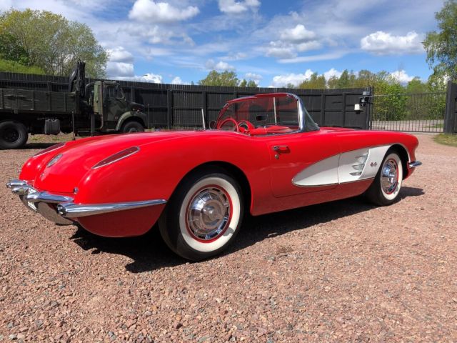 383749-4 Chevrolet Corvette C1 -59
