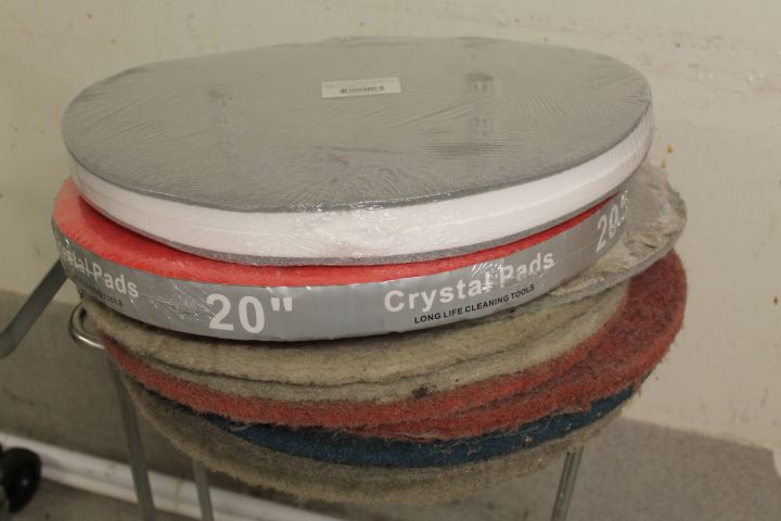 670865-6 Cleaning machine Taski Swingo 855B