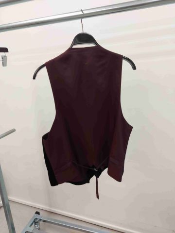 654269-3 West Armani Size: 60