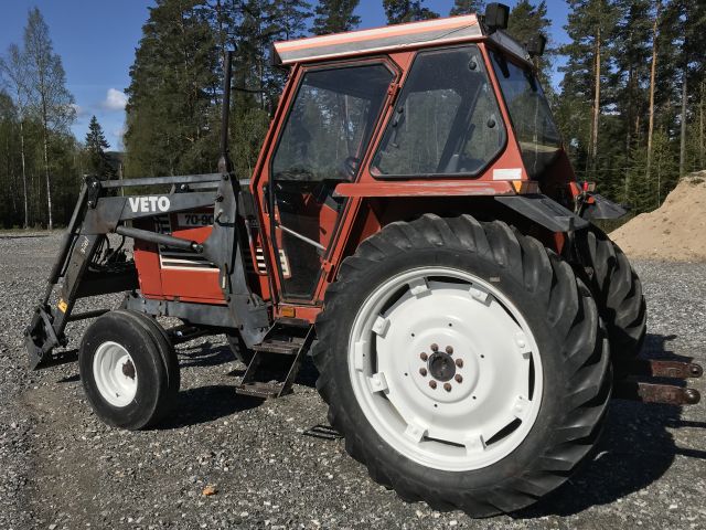 674904-2 Fiat 7090 m loader 3200 tim 1990