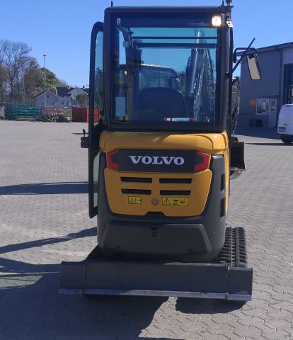 674351-6 Bandgrävmaskin Volvo EC18D (1105h) - 2016