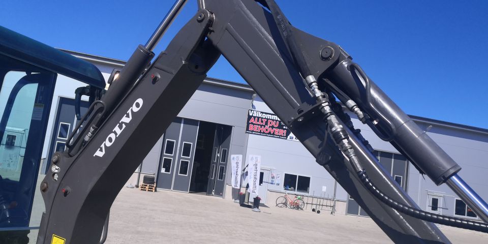 674351-13 Bandgrävmaskin Volvo EC18D (1105h) - 2016