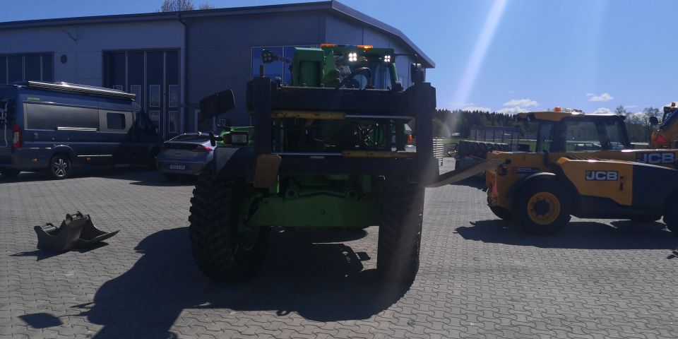 674352-2 Telescopic handlers Merlo F 28 TD with basket & forks (3880h) - 2013
