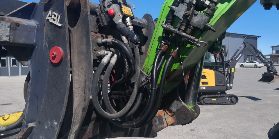 674352-11 Telescopic handlers Merlo F 28 TD with basket & forks (3880h) - 2013