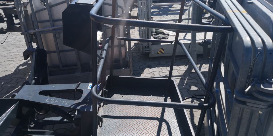 674352-31 Telescopic handlers Merlo F 28 TD with basket & forks (3880h) - 2013