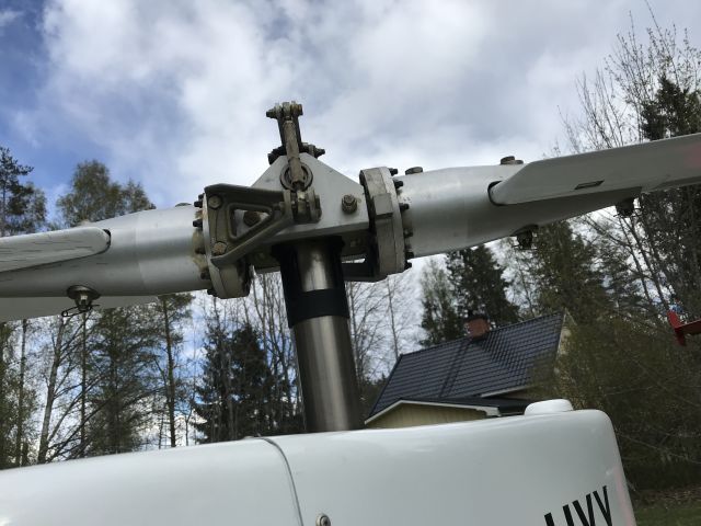 674971-23 Helikopter Bravo 500 SE-HYX 1998