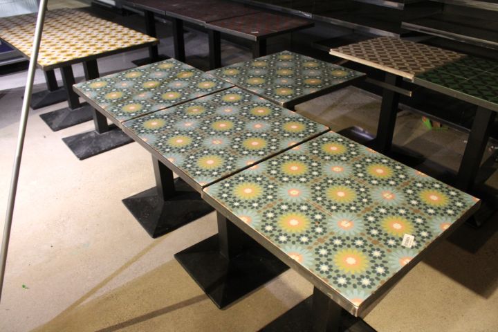 670885-2 4 Coffee table with mosaic tiles