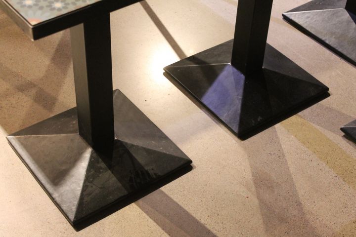 670885-3 4 Coffee table with mosaic tiles