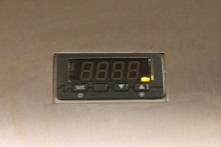 671010-3 Freezer, Snowflake R134A