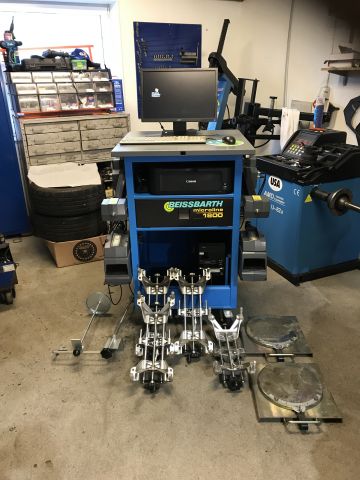 675175-1 Wheel alignment machine - Beissbarth Microline 1800