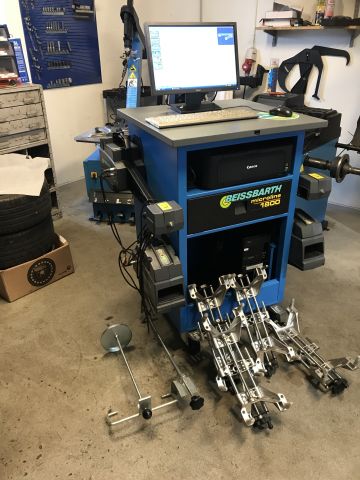 675175-3 Wheel alignment machine - Beissbarth Microline 1800