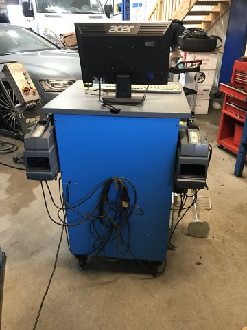 675175-4 Wheel alignment machine - Beissbarth Microline 1800