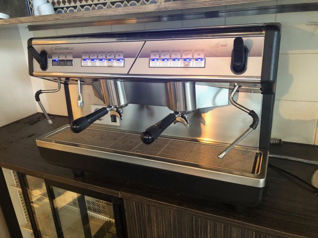 479804-1 Nuova Simonelli Appia II, 2 gr. VOL Espresso machine