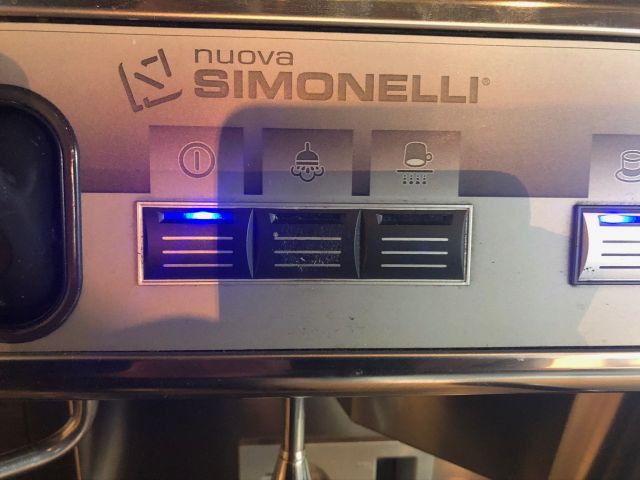 479804-4 Nuova Simonelli Appia II, 2 gr. VOL Espresso machine