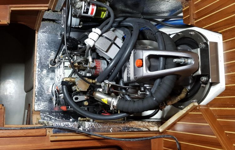 675709-37 Sailboat Jarrack 33 feet by boat -80