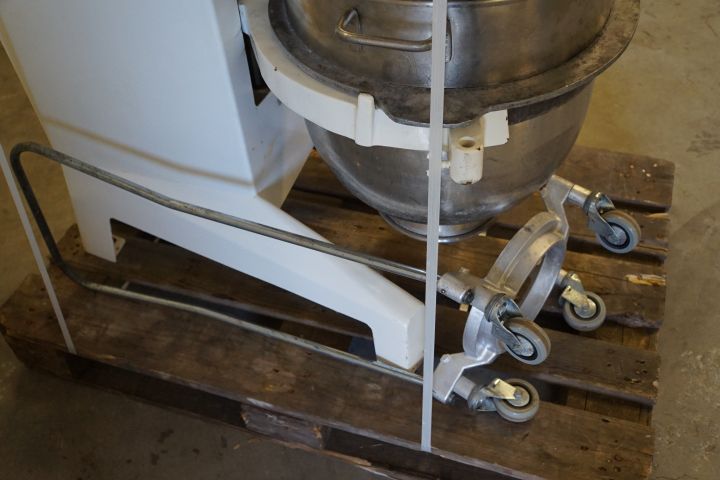 649157-6 Whisk & Mixer "Bear 60 L"