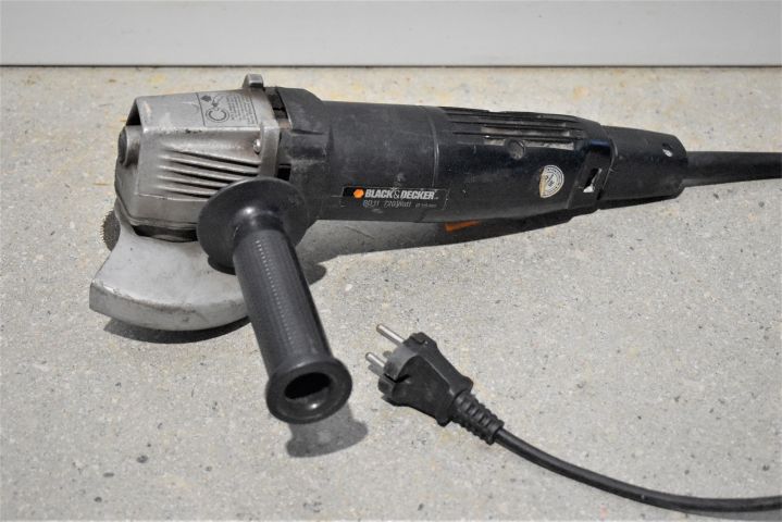 570875-1 Angle grinder from Black & Decker - DB11