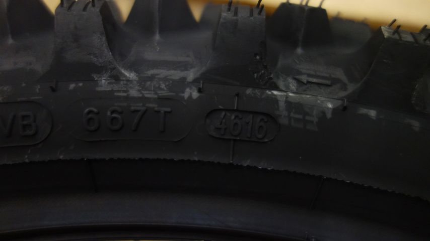 675448-3 MC Tires Michelin Cross Competition S12 90/90 - 21