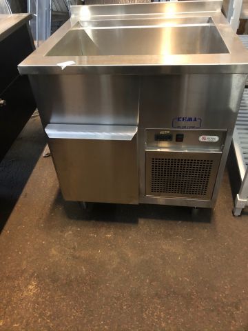 479884-1 Cooling well with cooled drawer Kema Blue Line