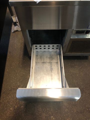 479884-4 Cooling well with cooled drawer Kema Blue Line