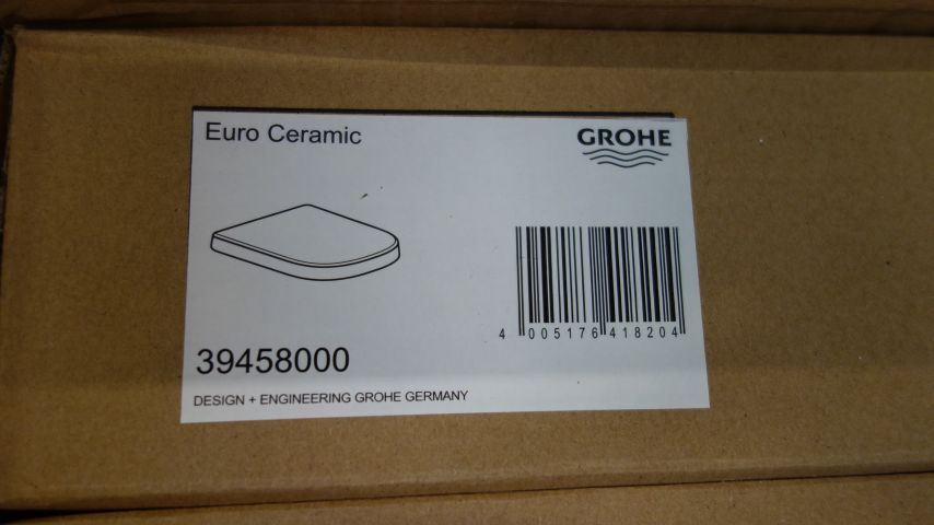 677589-2 Toilet seat Grohe Euro Ceramic SoftClose - Free shipping