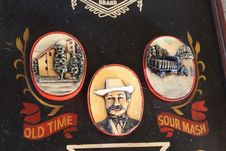 666506-2 Wooden board with Jack Daniels motif (46x71 cm)