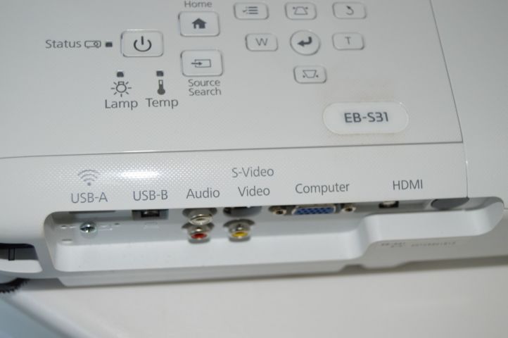 658479-4 Projector Epson EB-S31