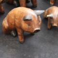 674600-2 Ornamental pigs in wood, 5 different sizes