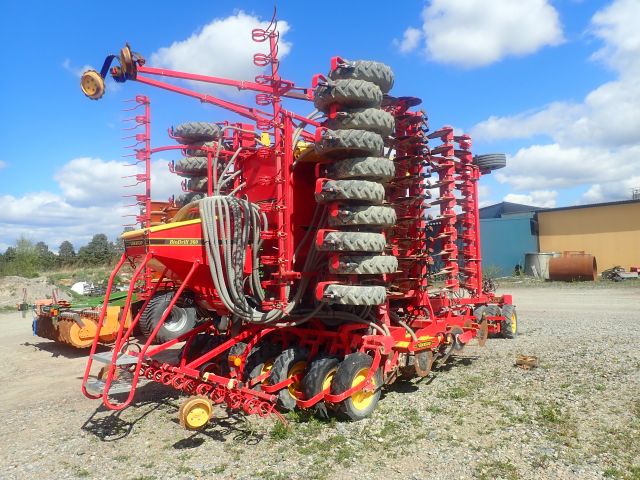 576868-5 (13813) Väderstad Rapid 800S with Biodrill