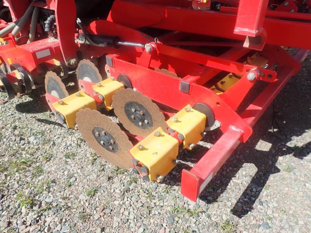 576868-20 (13813) Väderstad Rapid 800S with Biodrill