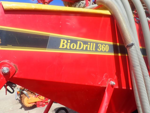 576868-23 (13813) Väderstad Rapid 800S with Biodrill