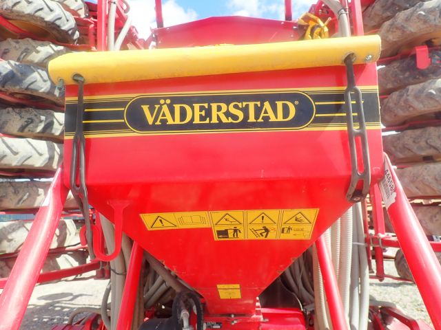 576868-24 (13813) Väderstad Rapid 800S with Biodrill