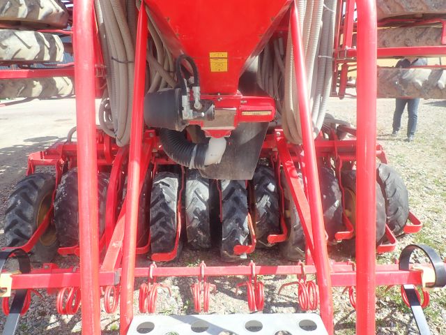 576868-25 (13813) Väderstad Rapid 800S with Biodrill