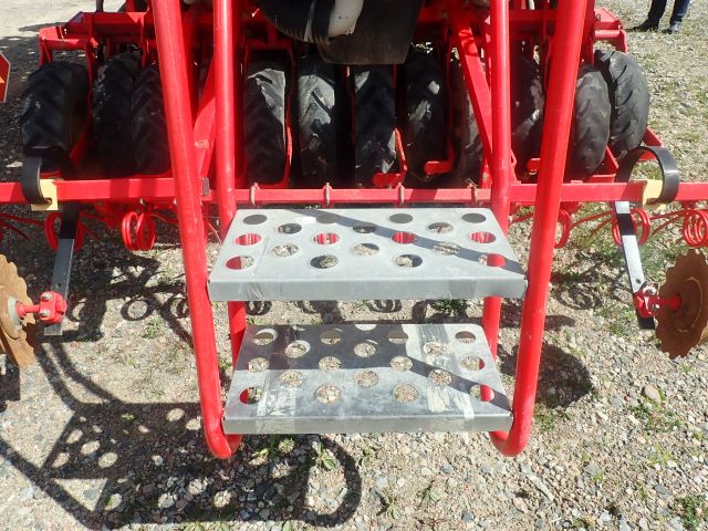 576868-26 (13813) Väderstad Rapid 800S with Biodrill