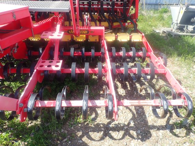 576866-11 (14163) Seed drill Väderstad Rapid 400C