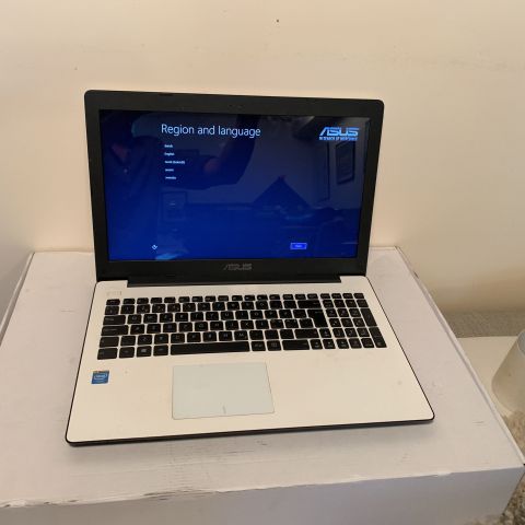 669063-1 Laptop Asus X553M 15.6 "