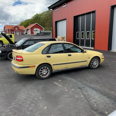 674025-7 Volvo S40 2.0T -00 RWY474