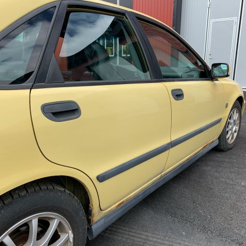 674025-16 Volvo S40 2.0T -00 RWY474