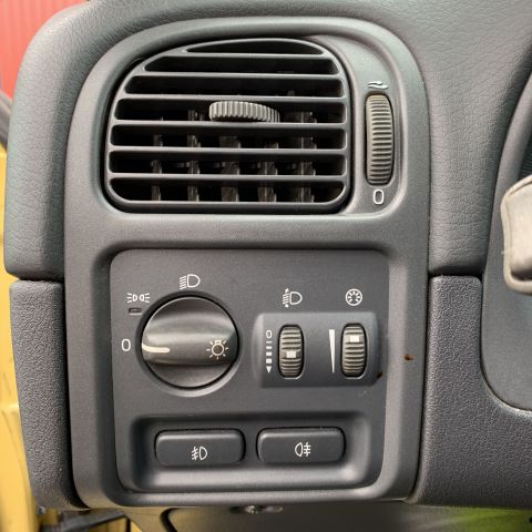 674025-27 Volvo S40 2.0T -00 RWY474