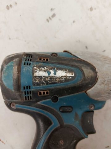 679041-10 Screwdriver 2x, circular saw, screwdriver Makita