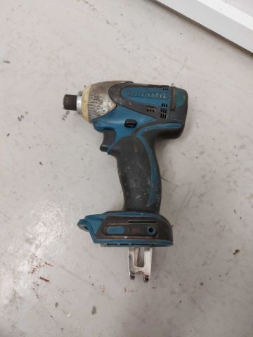 679041-11 Screwdriver 2x, circular saw, screwdriver Makita