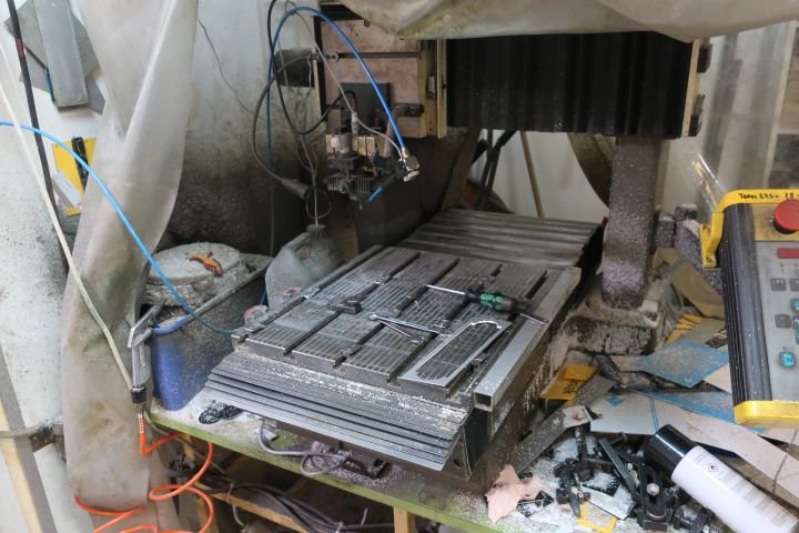 651566-8 Engraving and milling machine, Kuhlman