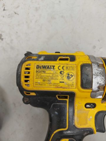 679052-6 Drill screwdriver Dewalt