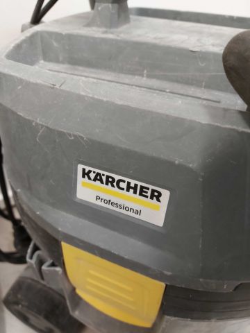 679073-4 Vacuum cleaner 2 Kärcher (MV3P / NT 22)