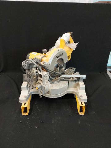 679078-1 Cape & Gersaw DeWalt DW770-QS