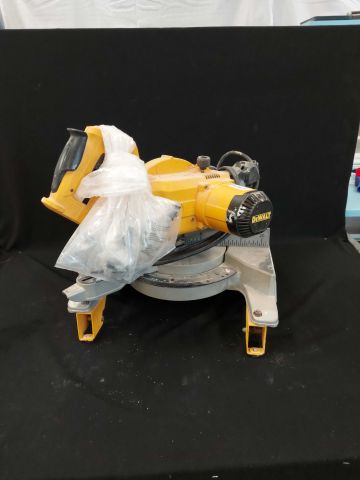 679078-3 Cape & Gersaw DeWalt DW770-QS