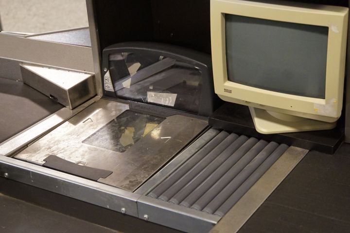 649186-6 # 3 Checkout Line "Itab"