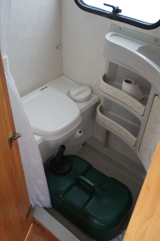 649207-20 Caravan "Adria 502 uk" -04