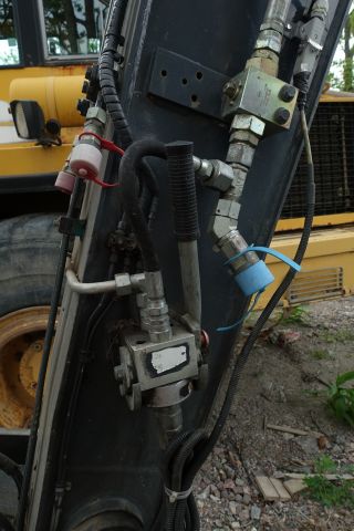 680391-8 Wheeled excavator Volvo EW 140 B